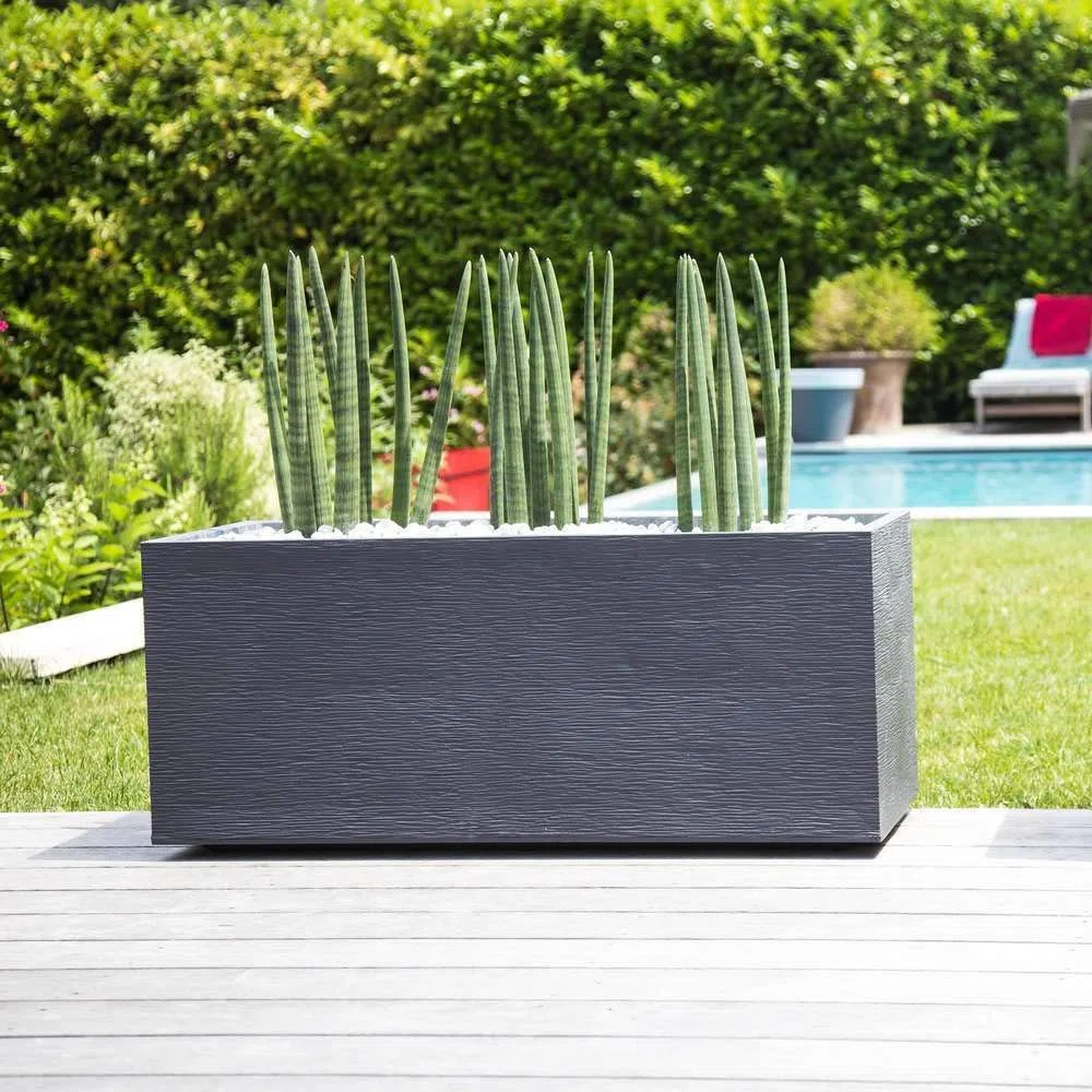 EDA - Jardinière Graphit 98 L - Décor Effet Vagues - Double Paroi - Zone de Rétention d'Eau - 99 x 39 x 43 cm - Gris anthracite