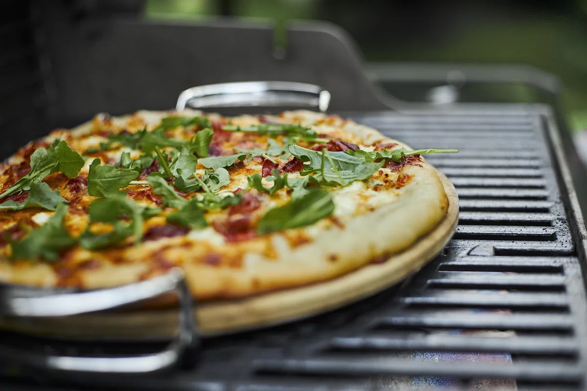 Pierre à pizza ronde pour barbecue Weber Gourmet