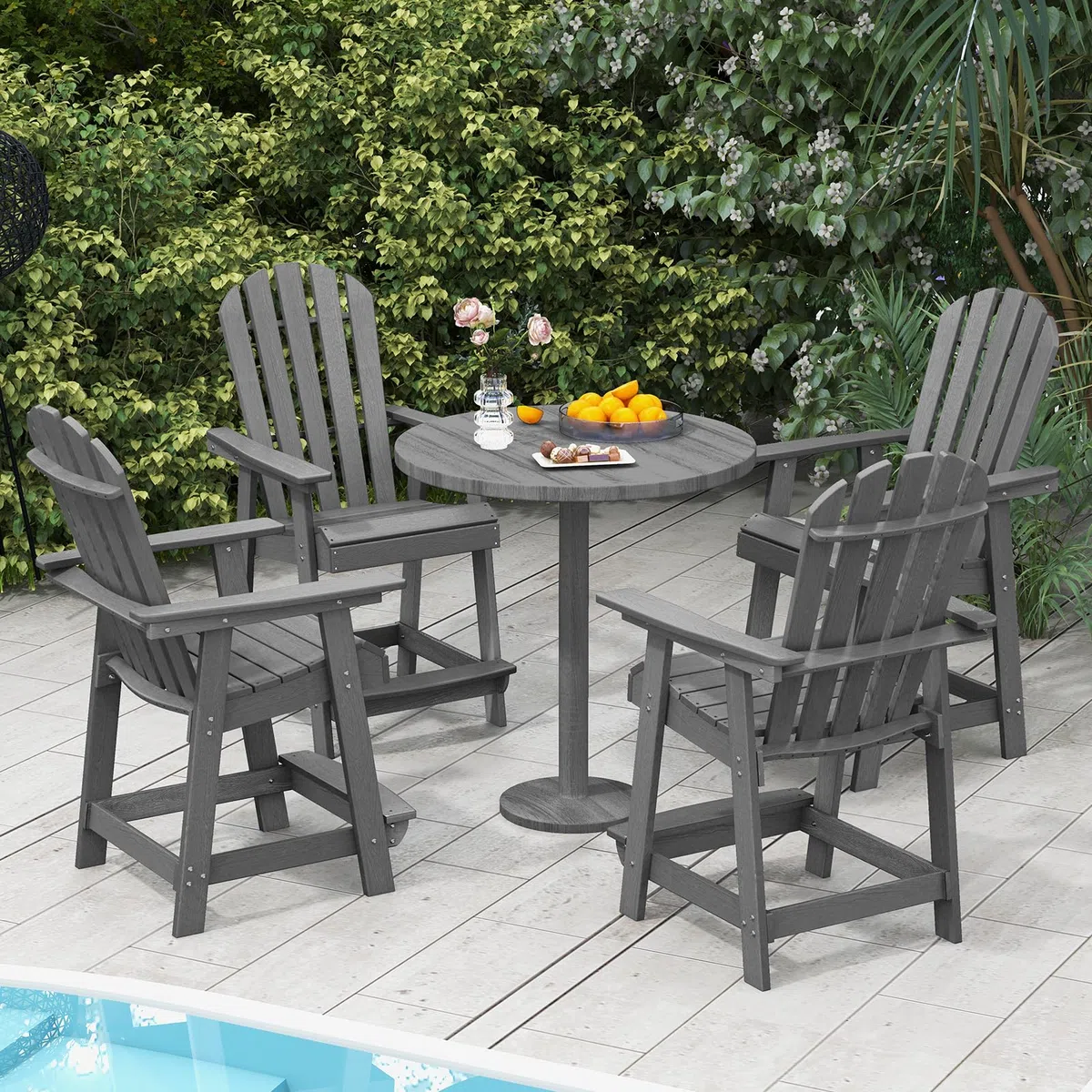 COSTWAY Chaise de Jardin Adirondack en HDPE, Chaise d'Extérieur avec Accoudoirs et Repose-Pieds, Fuateuil de Jardin à Dossier Haut, Chaise de Bar à Lattes, pour Pisine, Patio, Charge 160 KG (Gris)