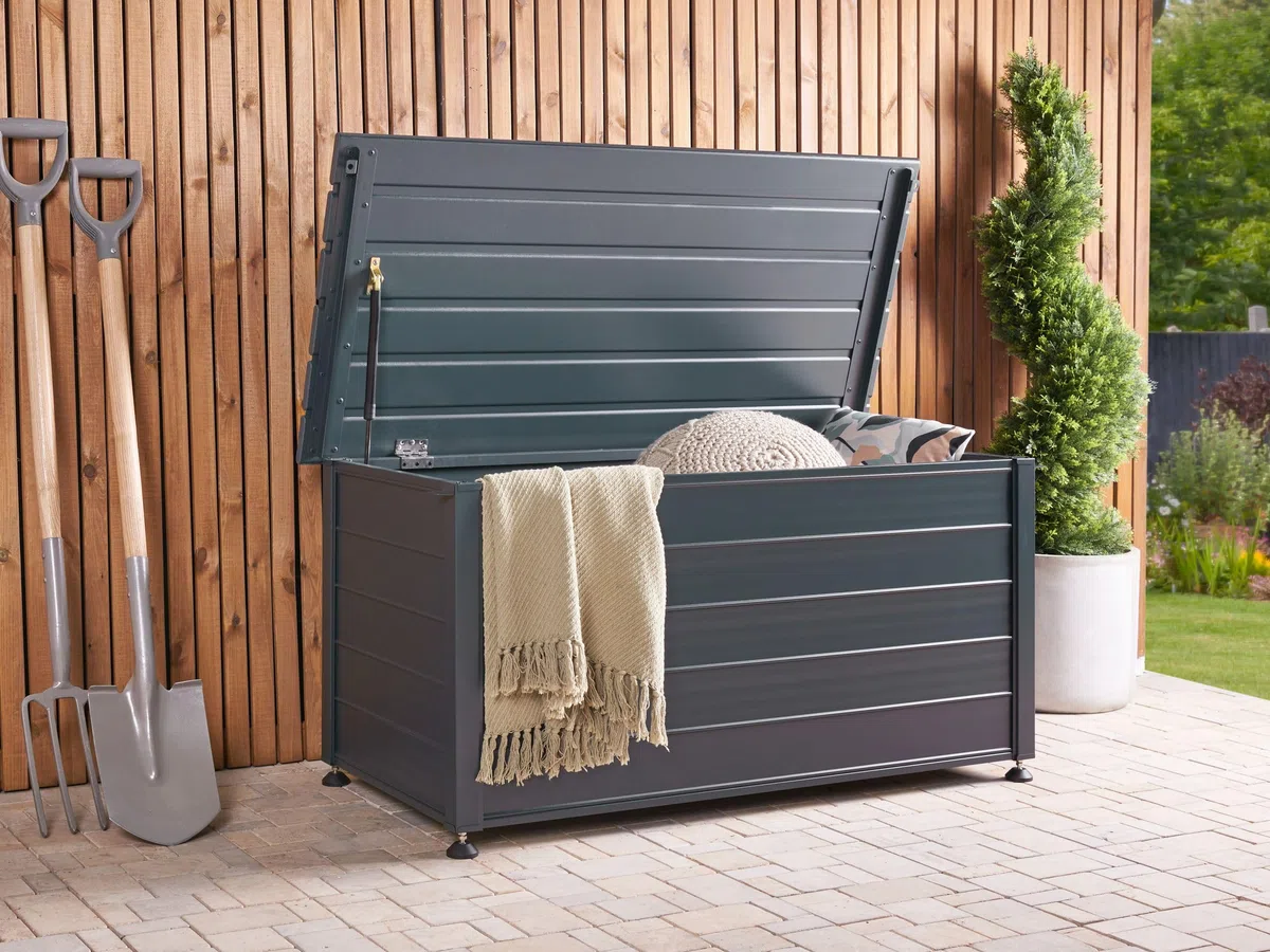 Beliani Coffre d'Extérieur de Rangement en Aluminium 123 x 60 cm Meuble de Jardin Gris Foncé Campalto