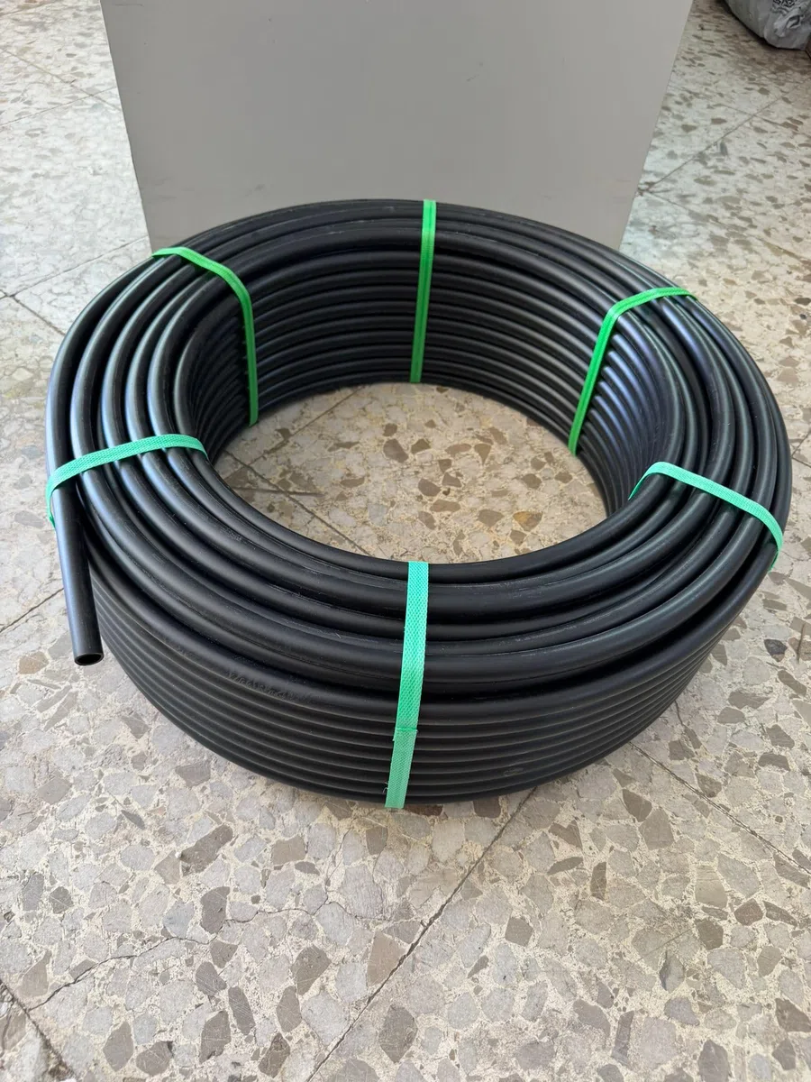 Suinga 100 m PE-Tuyau arrosage/Tuyau d'eau 16 mm x 1,6 MM (4 Bar) - QUALITE Professionnelle, noir