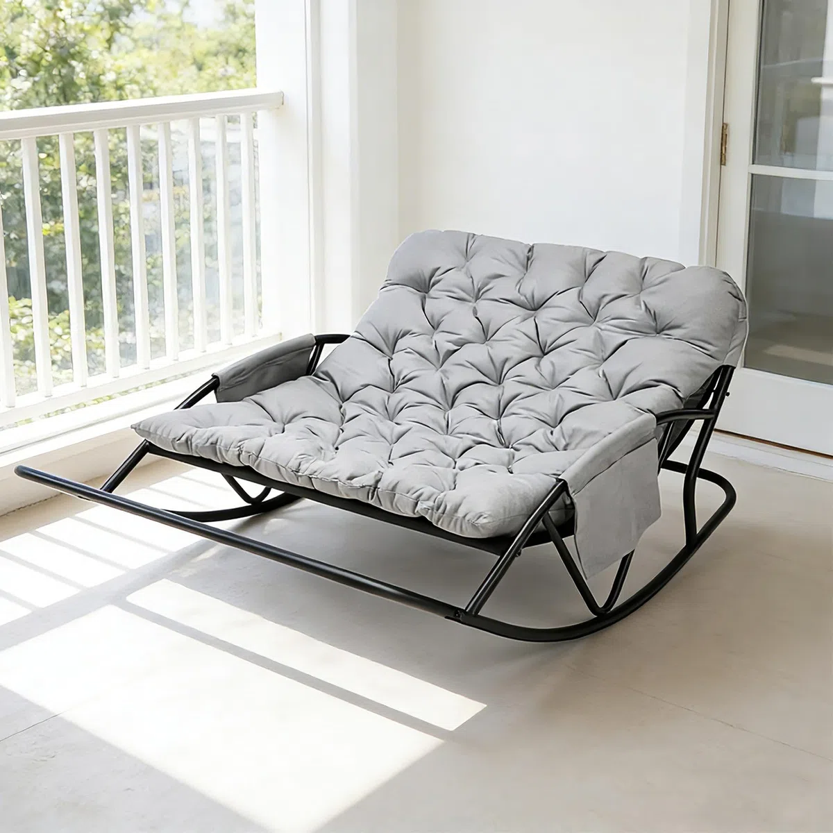 Fauteuil à Bascule Extérieur avec Coussin pour Deux, Support de Pied, Rocking Chair Papasan pour Chambre, Salon, Terrasse, Jardin, Balcon, capacité de Charge 240 kg,Tissu technologique,Gris