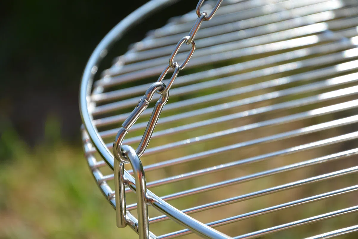 Huber Grillgeräte Barbecue suspendu sur trépied avec grille 70 cm en acier inoxydable, production allemande