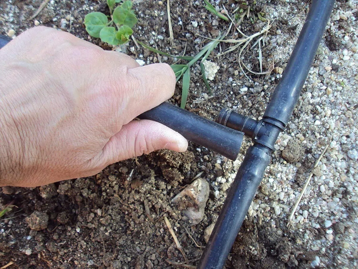 Suinga 100 m PE-Tuyau arrosage/Tuyau d'eau 16 mm x 1,6 MM (4 Bar) - QUALITE Professionnelle, noir