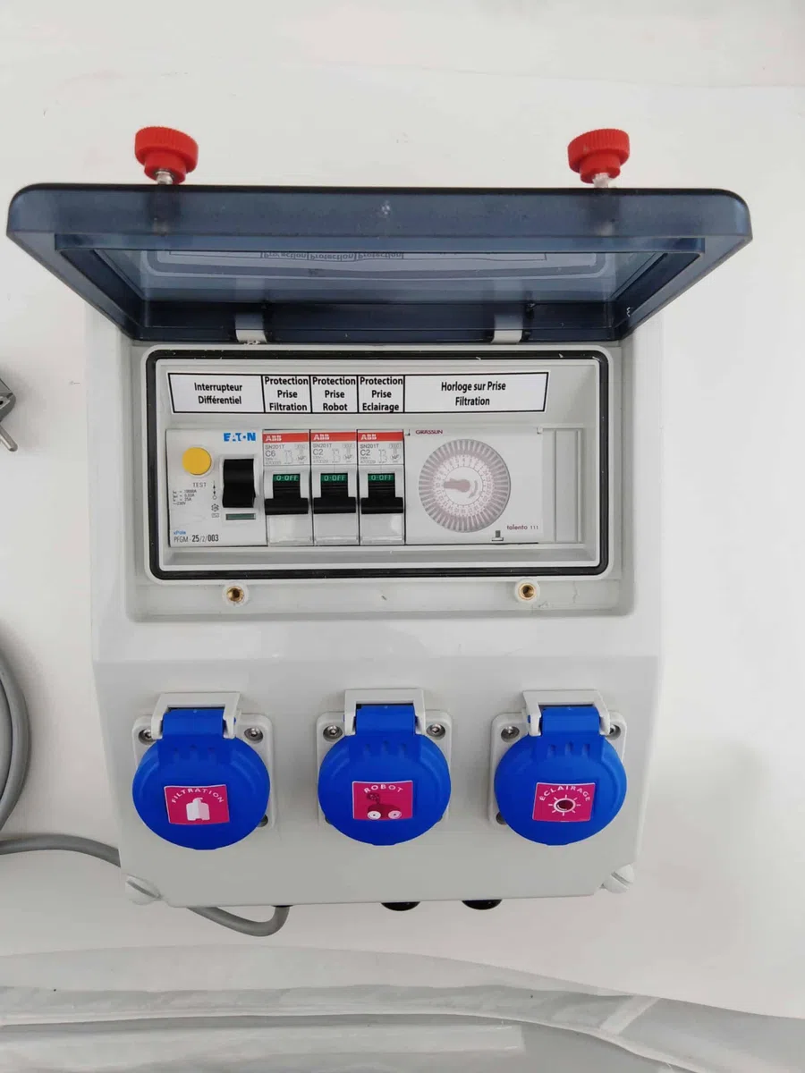 EDENEA - Coffret Electrique Piscine sur Prises - Pompe Filtration+Robot Piscine+Projecteur LED - Protection 30mA - Horloge - Idéal pour Piscine Hors Sol